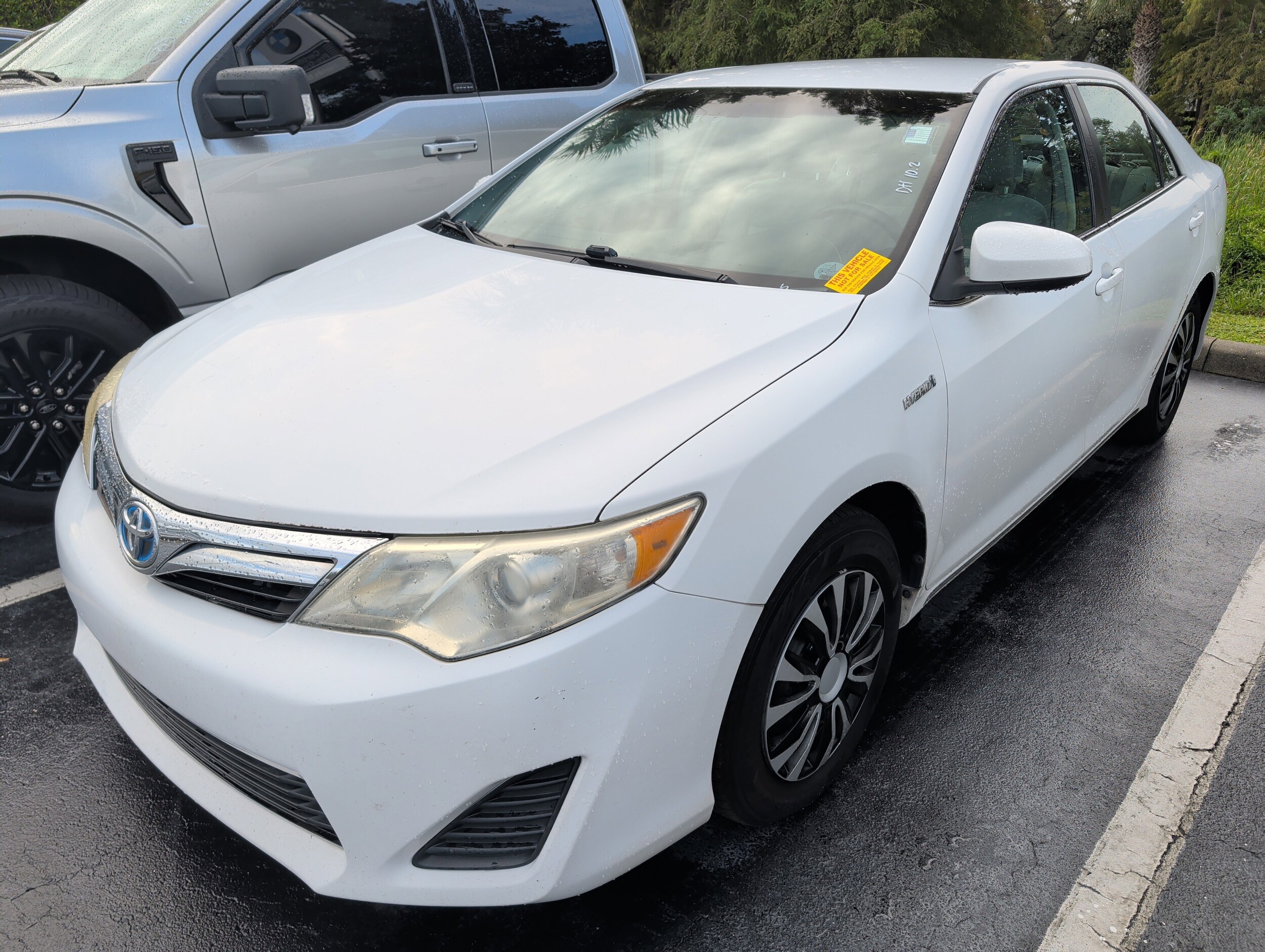 2013 Toyota Camry Hybrid photo 2