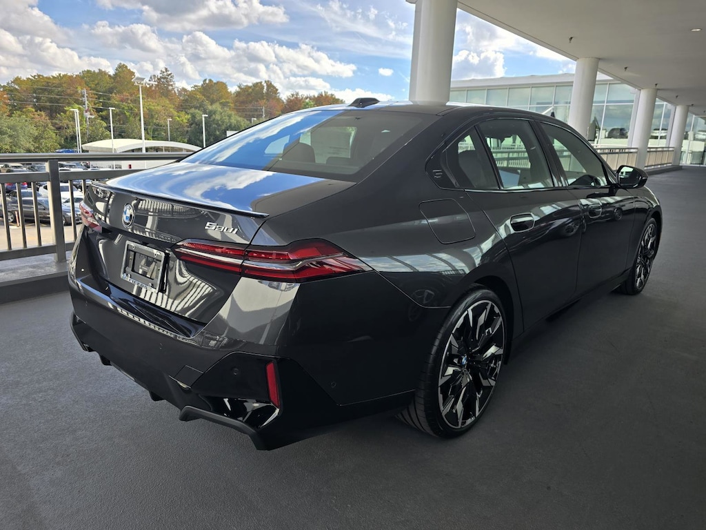 New 2026 BMW 530i Sedan