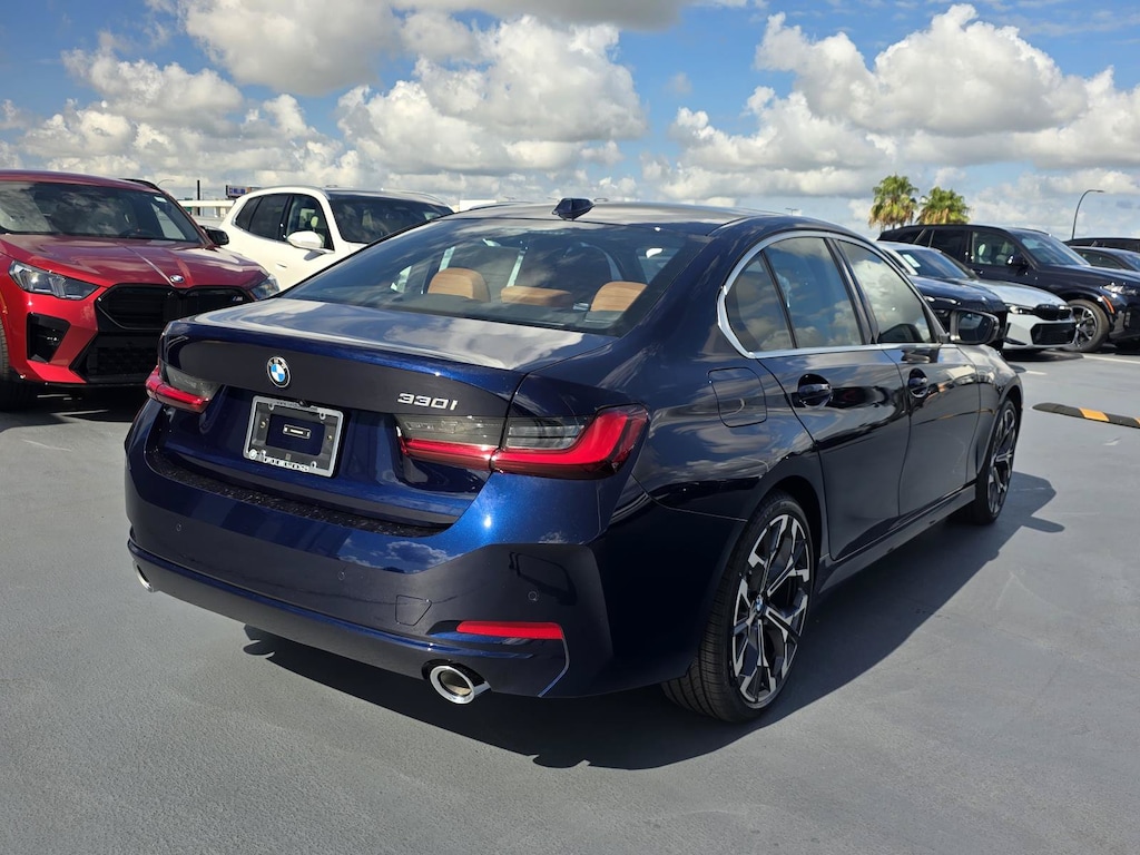 New 2026 BMW 330i Sedan