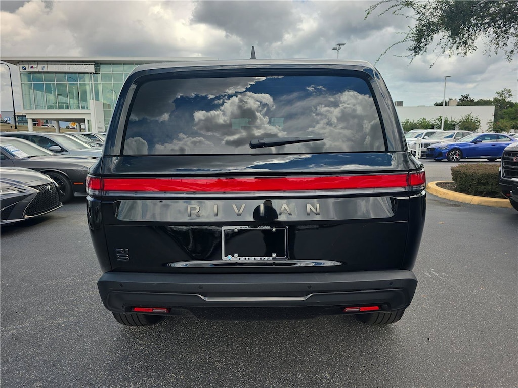 Used 2025 Rivian R1S Adventure Adventure Dual-Motor Large Pack