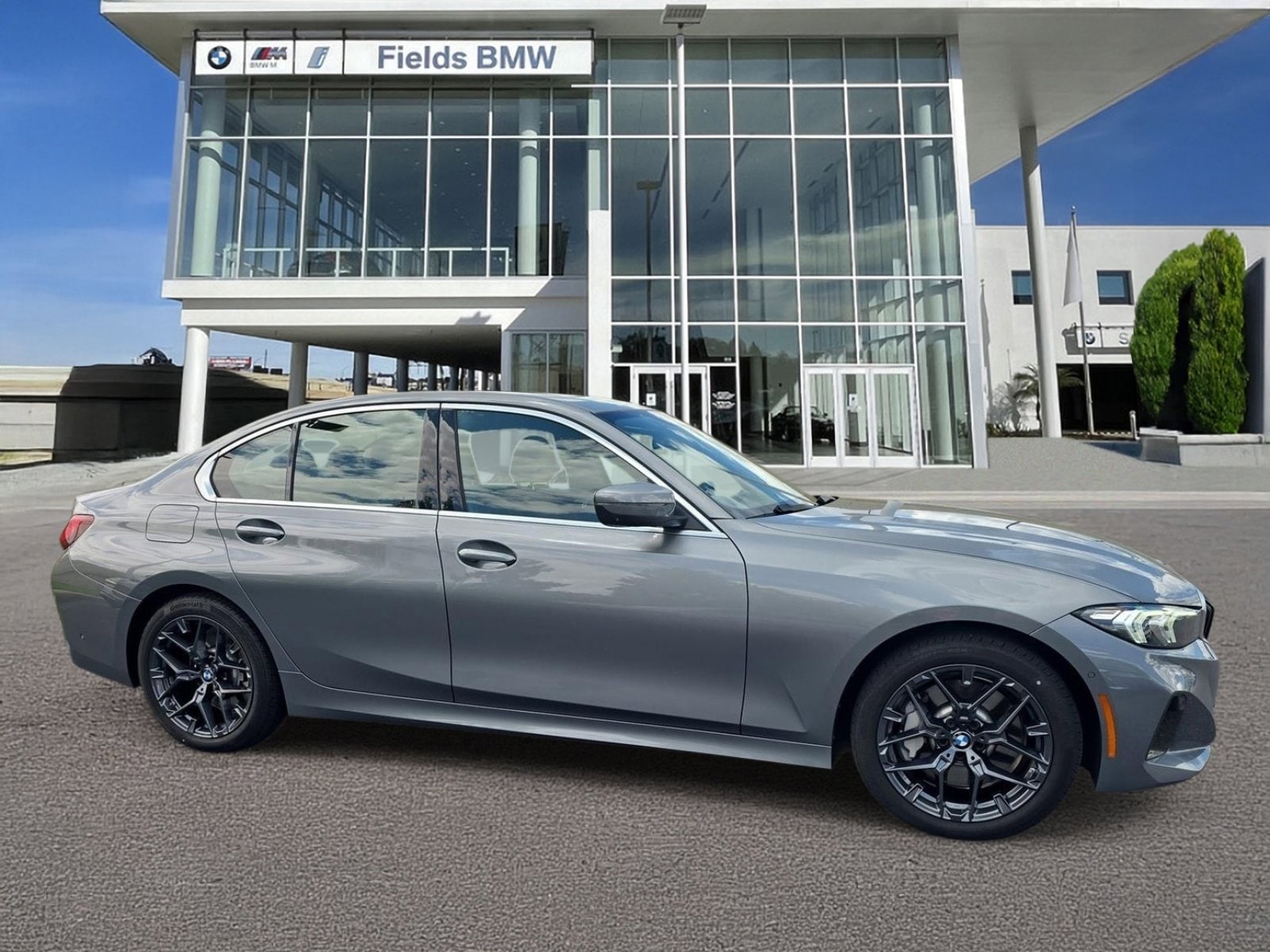 2025 BMW 3 Series 330i Sedan's photo