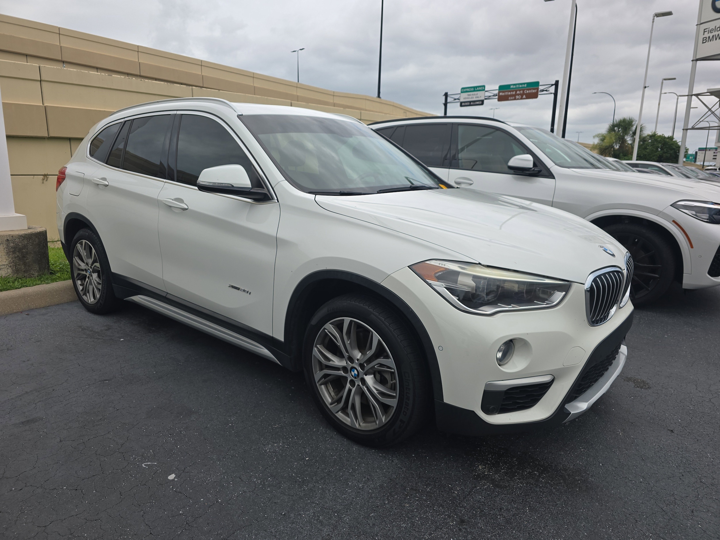 2016 BMW X1 xDrive28i's photo