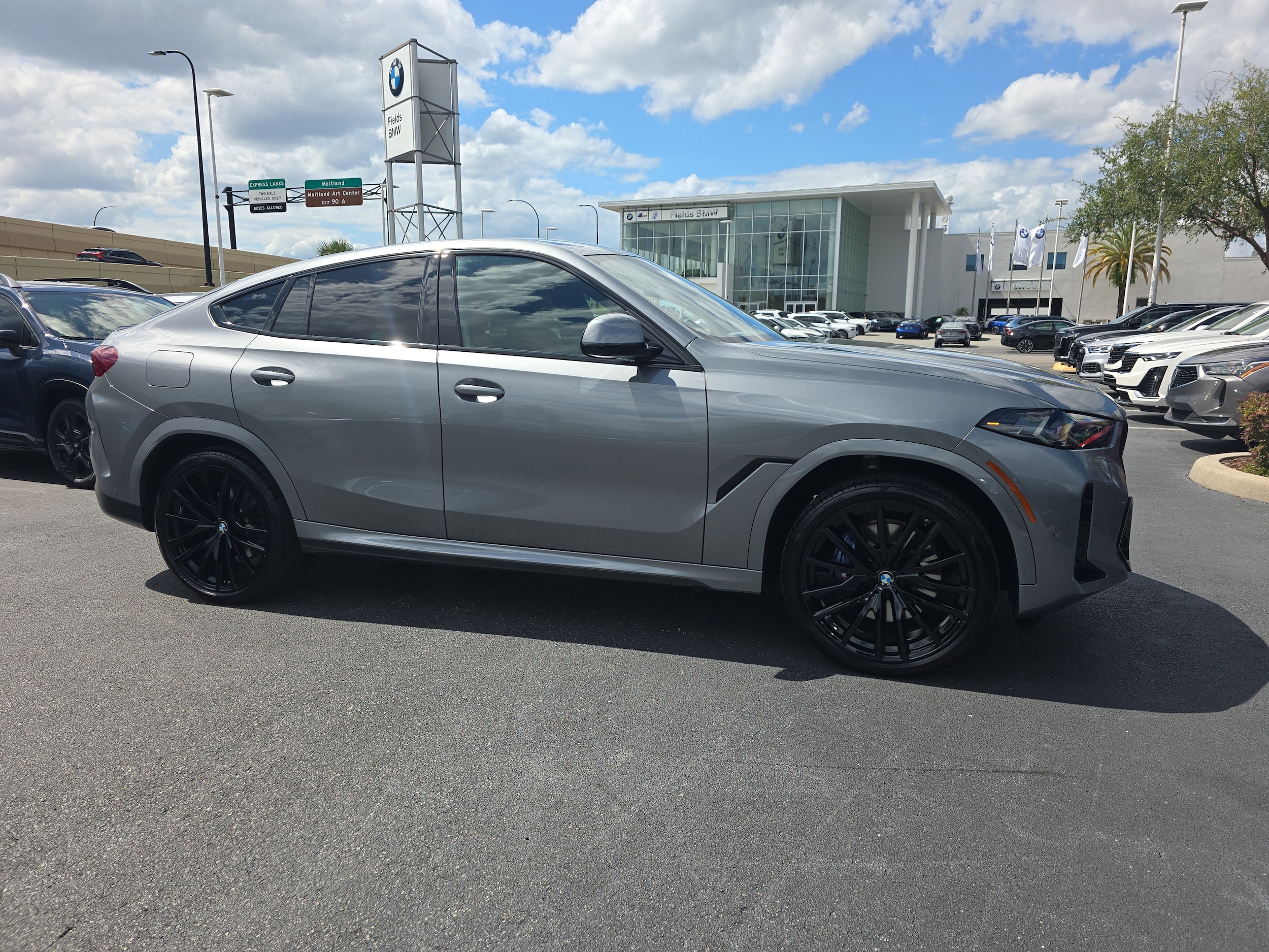 2024 BMW X6 xDrive40i's photo