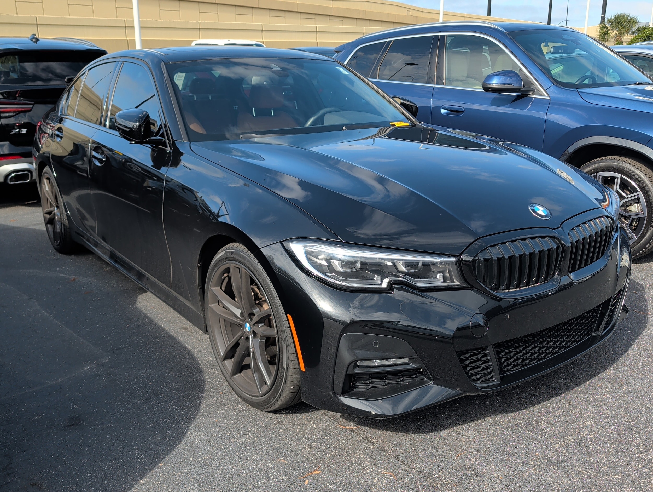 2021 BMW 3 Series 330i's photo