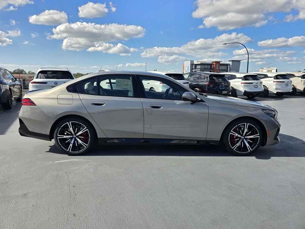 New 2026 BMW 530i Sedan