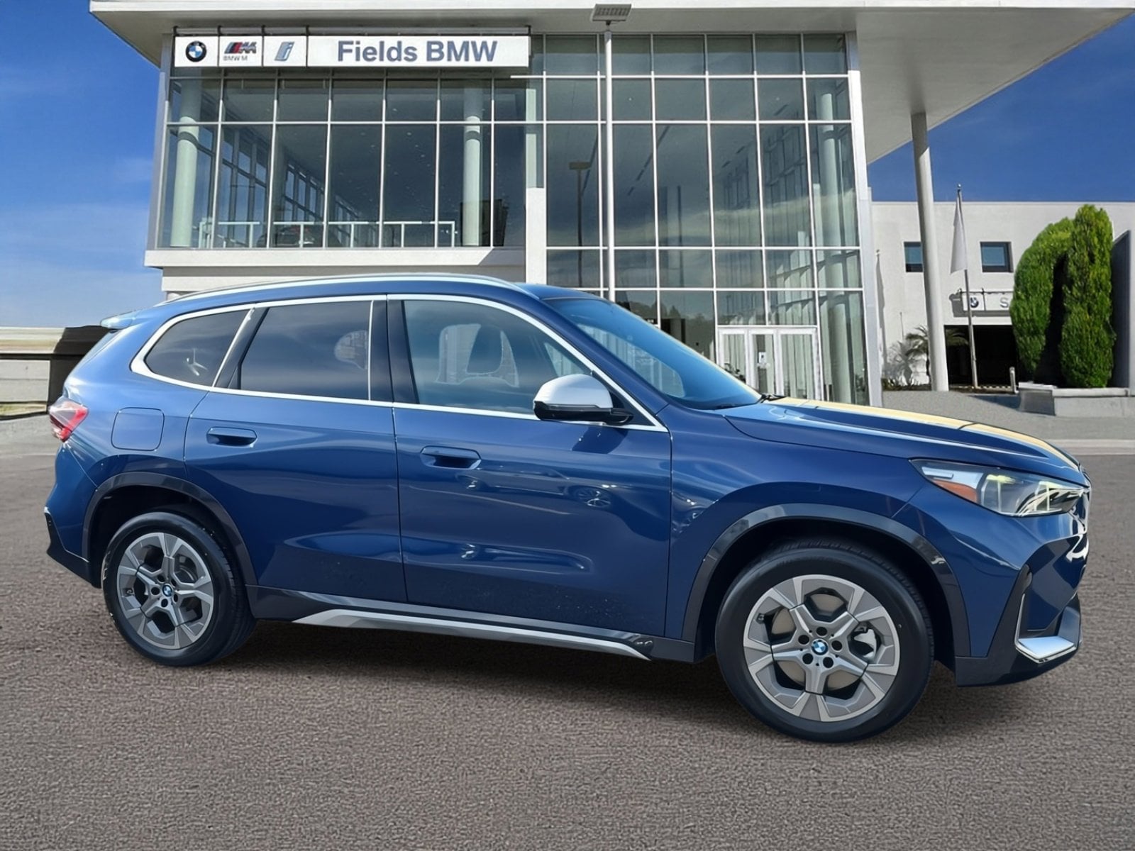 2023 BMW X1 28i's photo