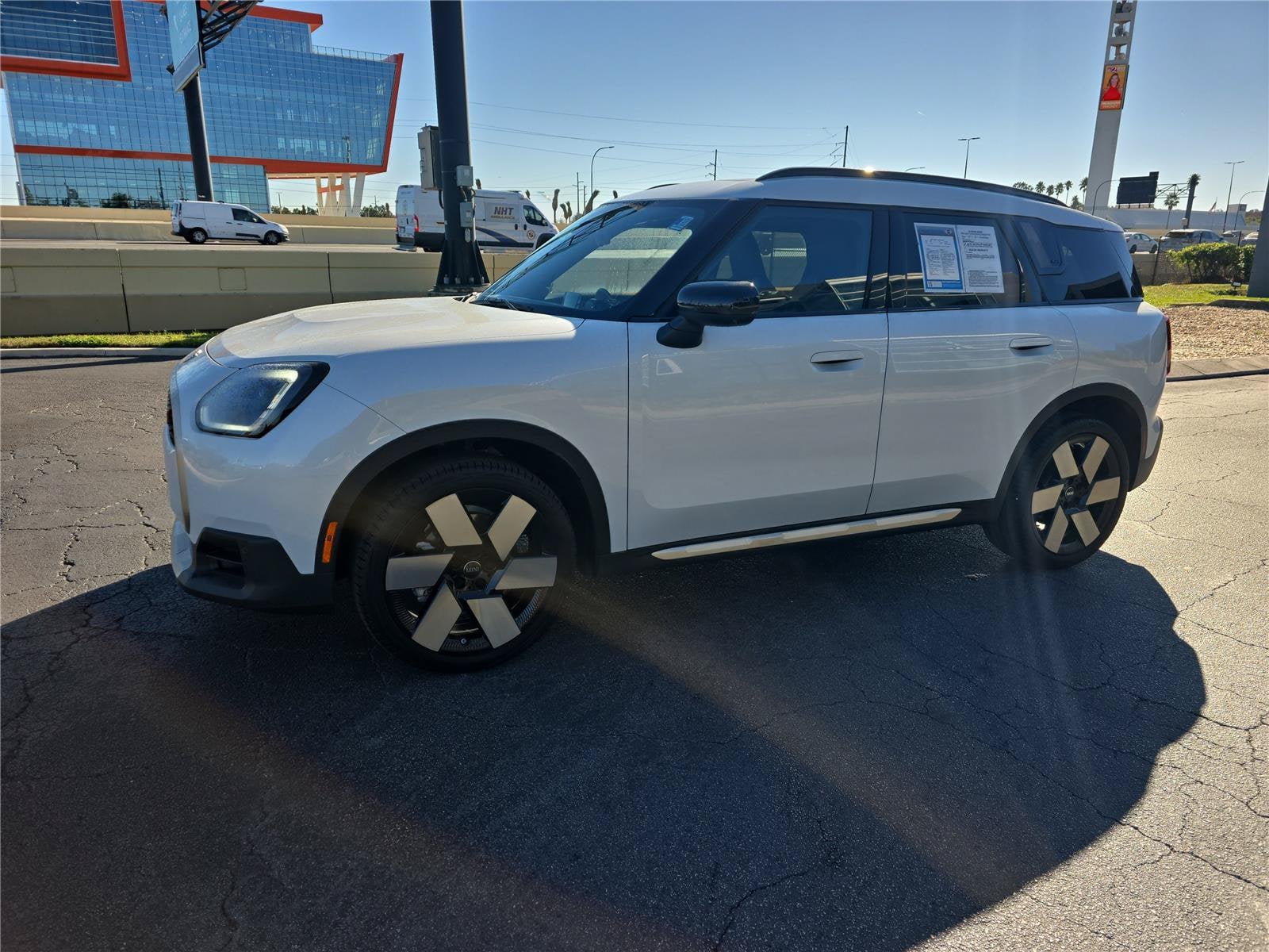 2025 MINI Countryman S - Photo 8