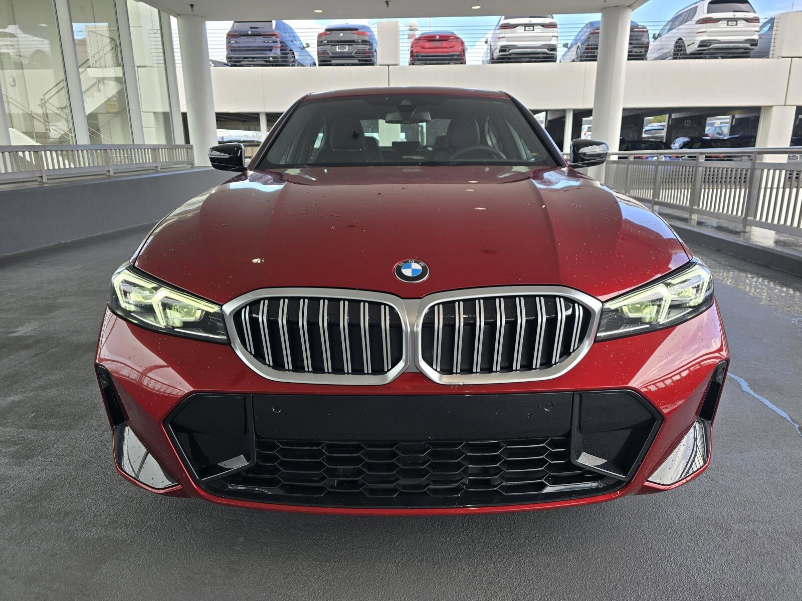 2025 Bmw 330i Sedan photo 2