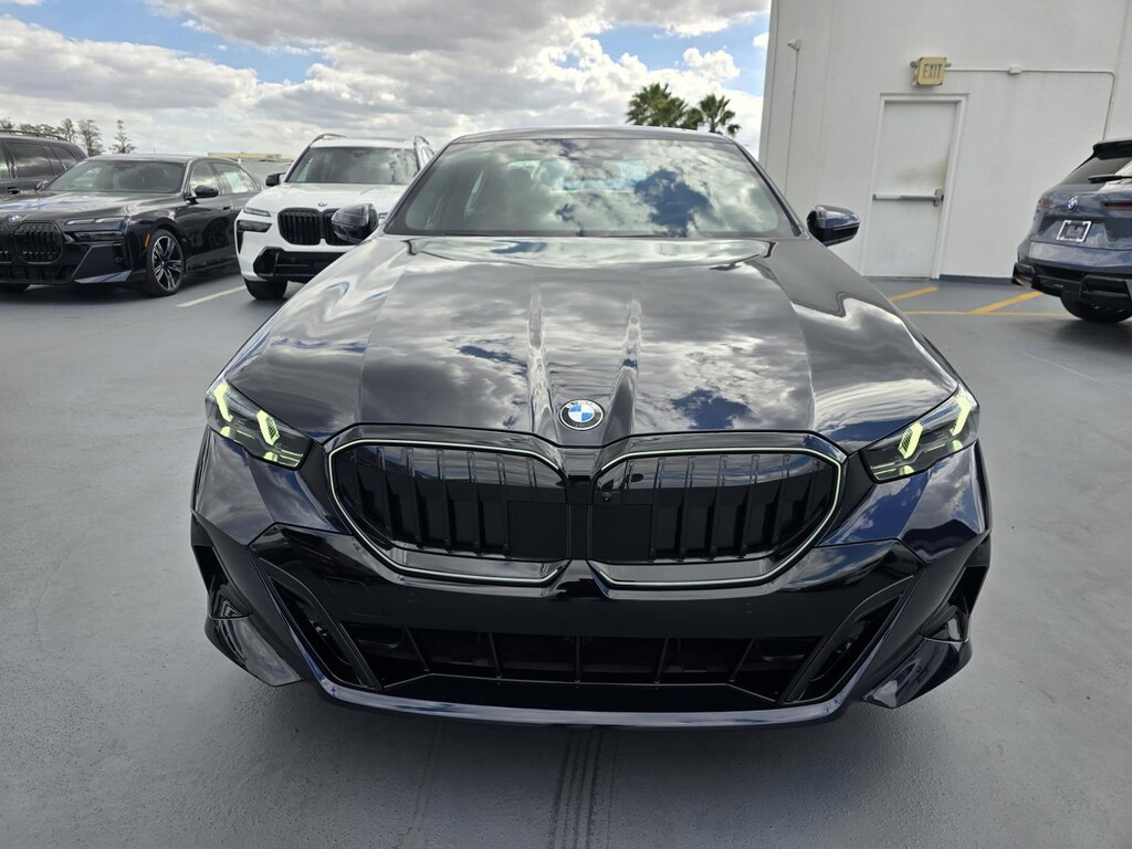 New 2026 BMW 530i Sedan