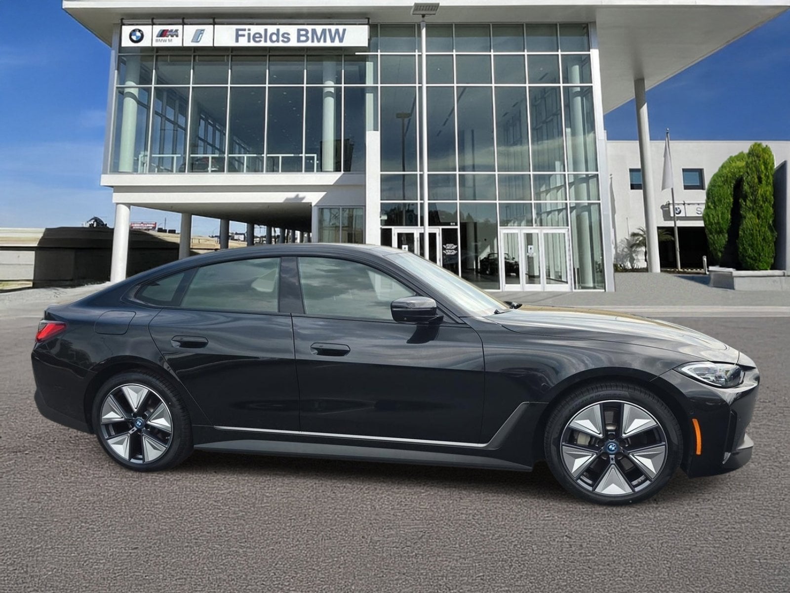 2023 BMW i4