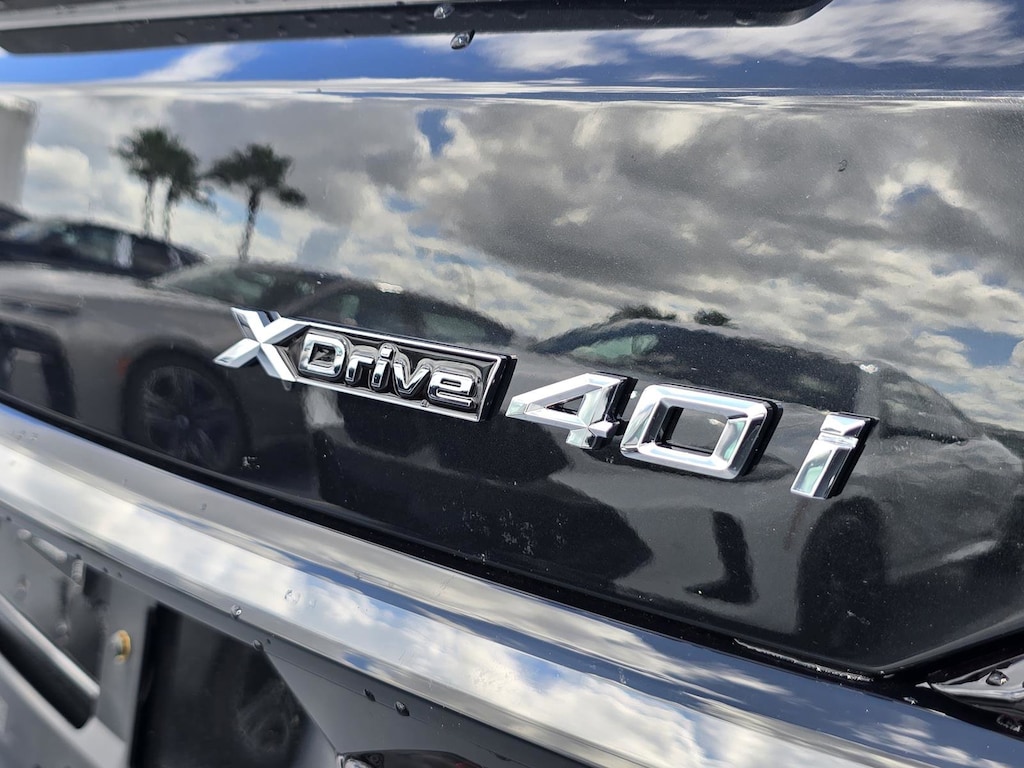 New 2026 BMW X7 xDrive40i SUV