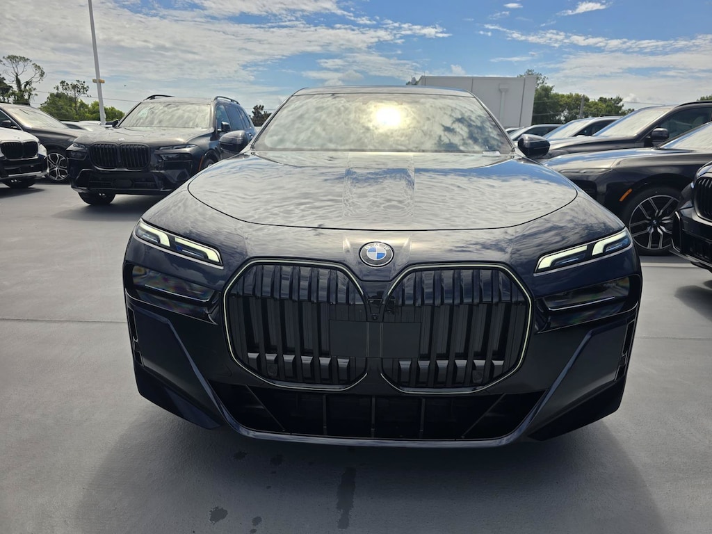 New 2026 BMW 740i Sedan