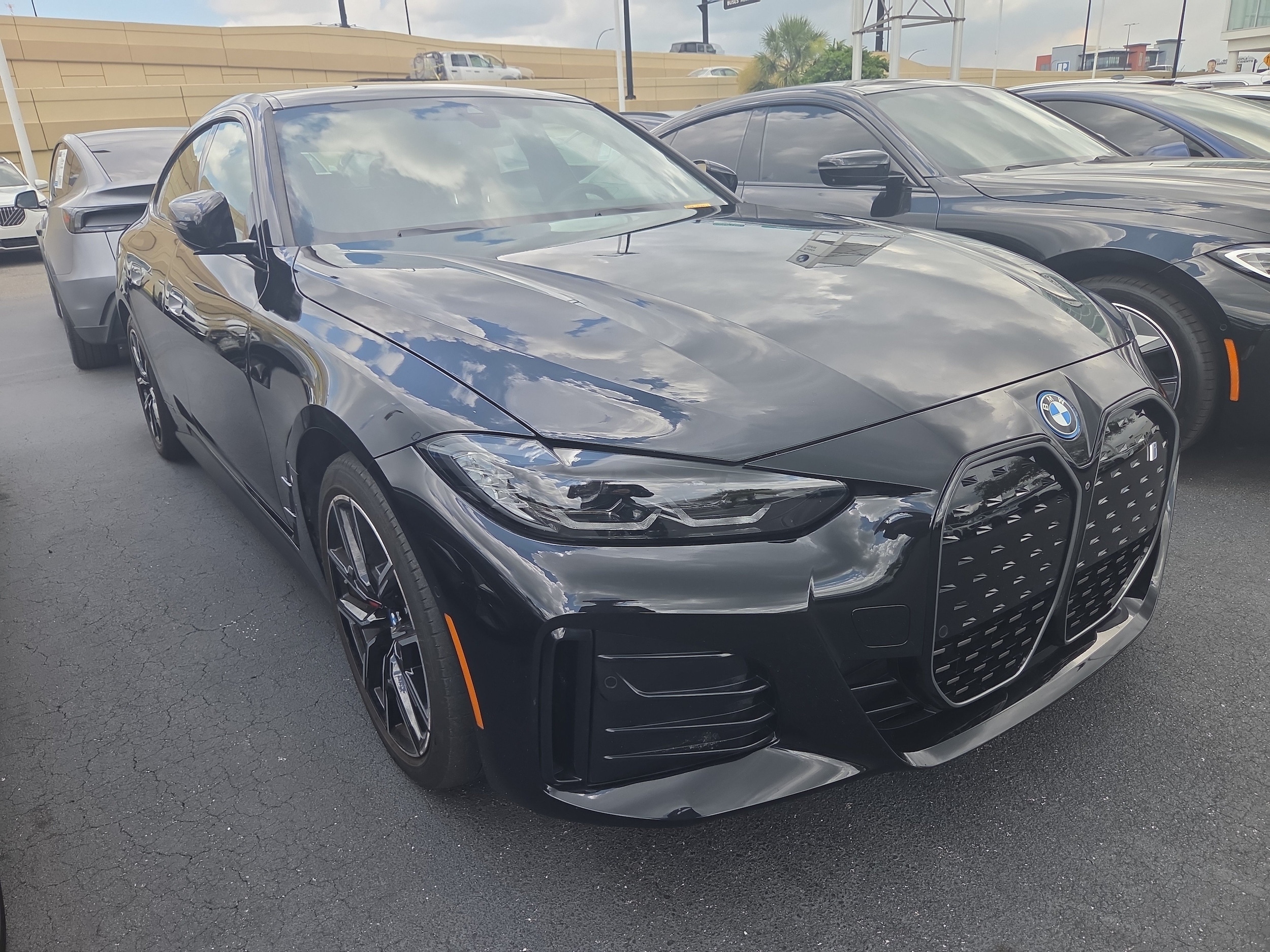 2023 BMW i4 eDrive40's photo