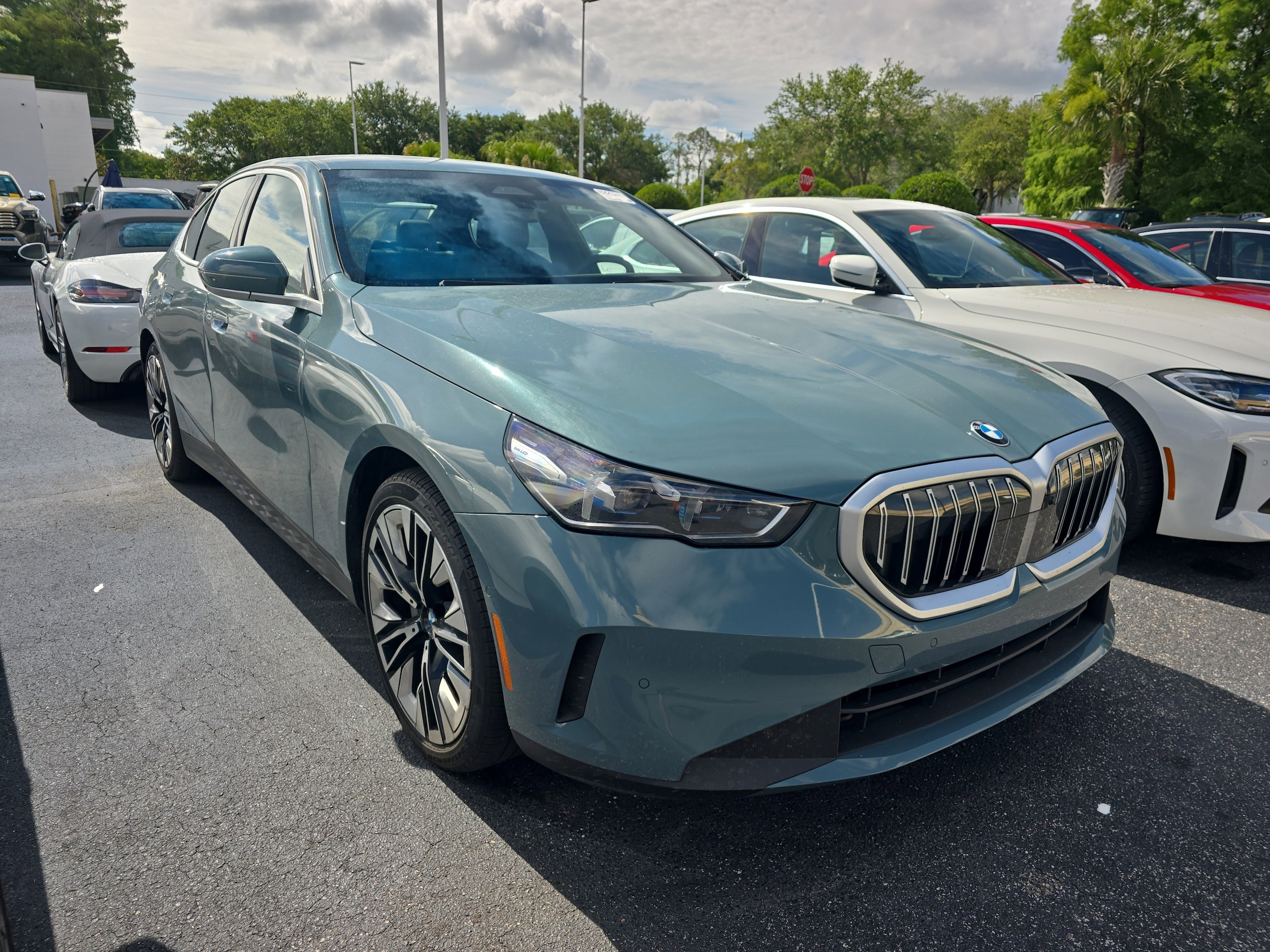 2026 BMW 5 Series's photo