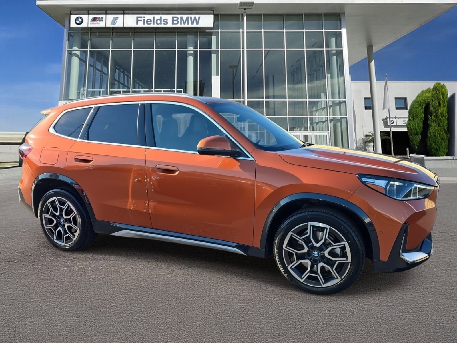 2025 BMW X1 28i's photo