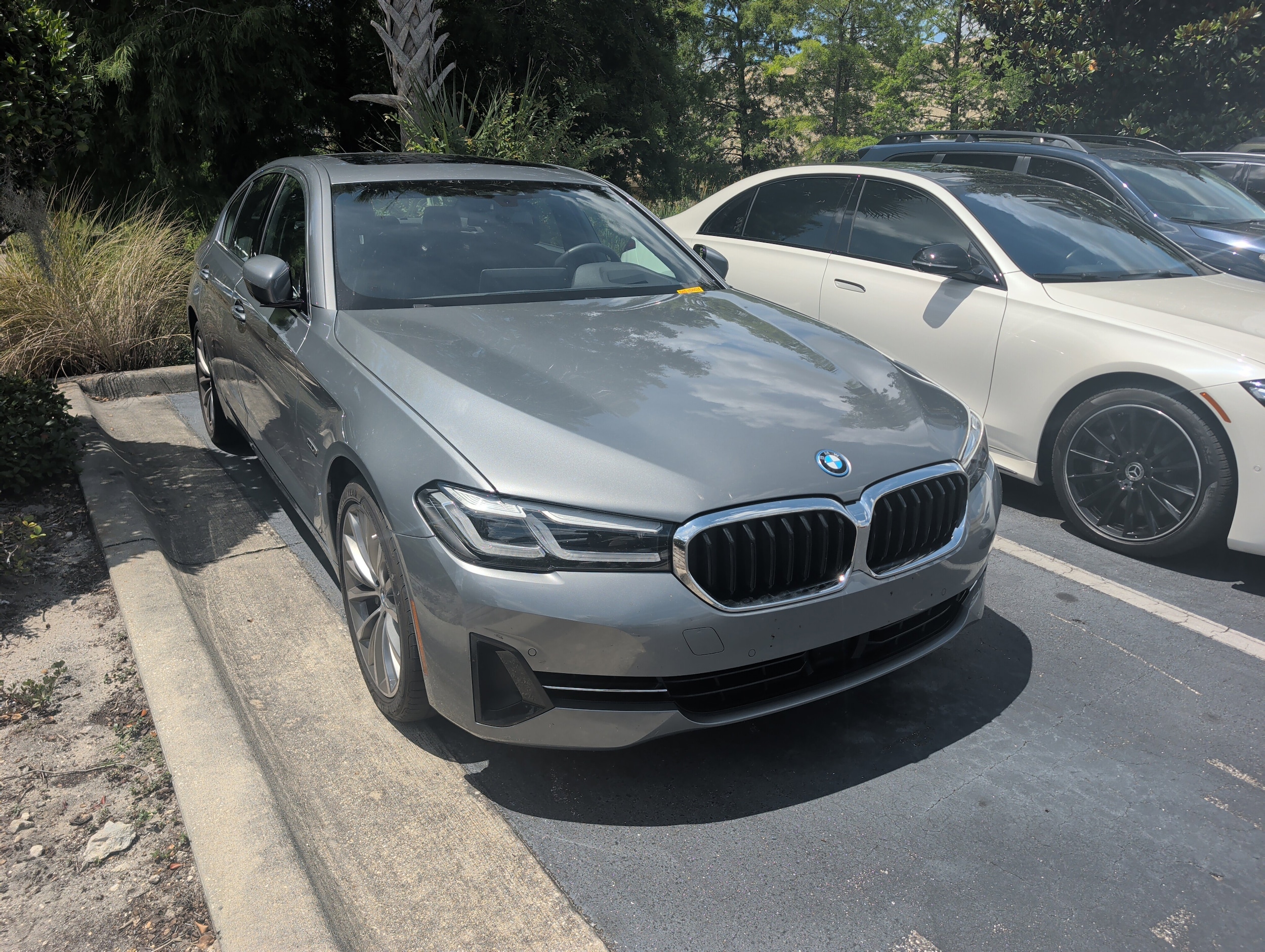 2023 BMW 5 Series 530e iPerformance Sedan's photo