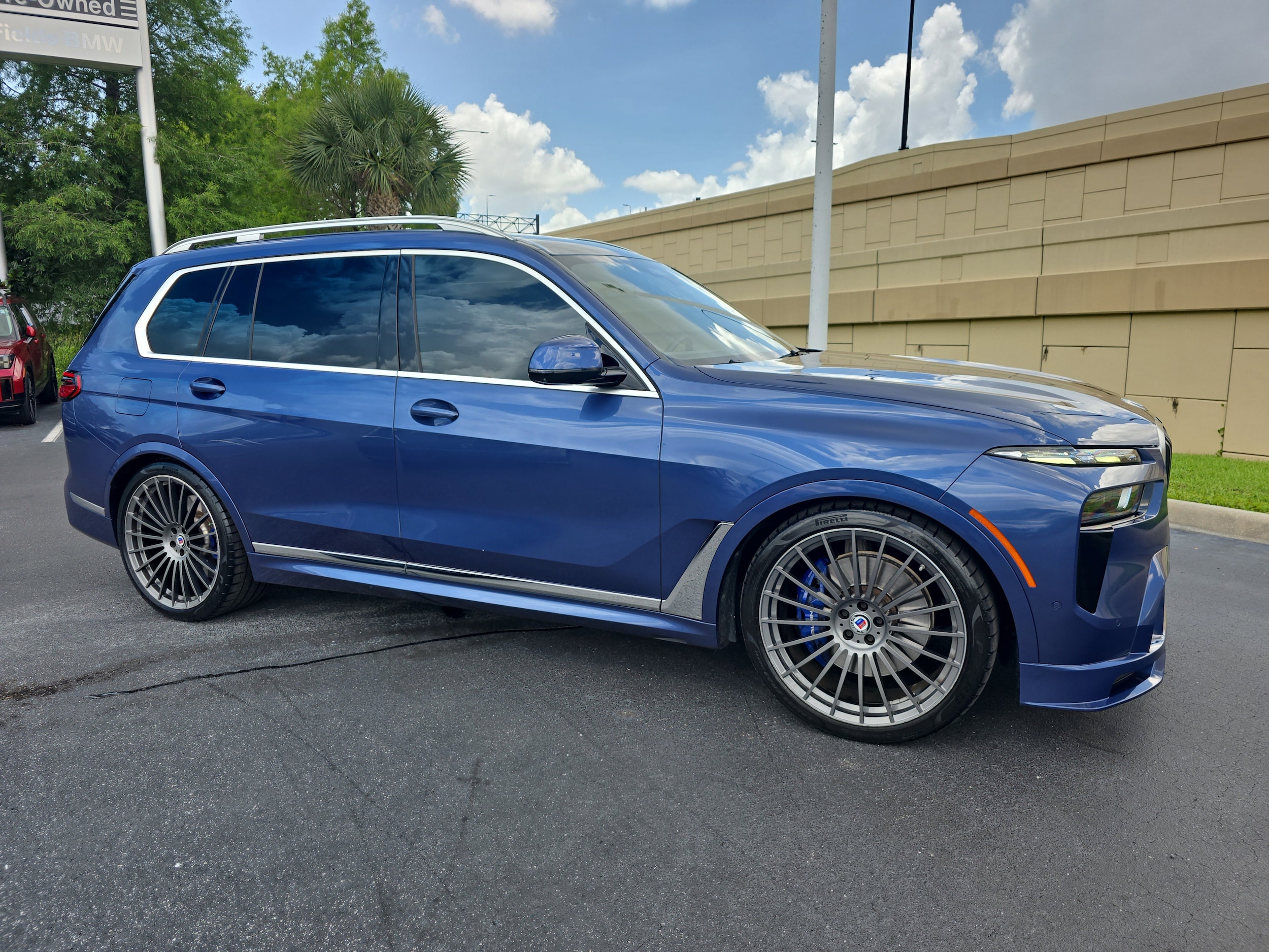 2024 BMW X7 ALPINA XB7's photo