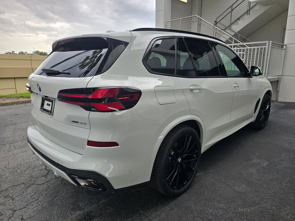 New 2026 BMW X5 xDrive40i SUV