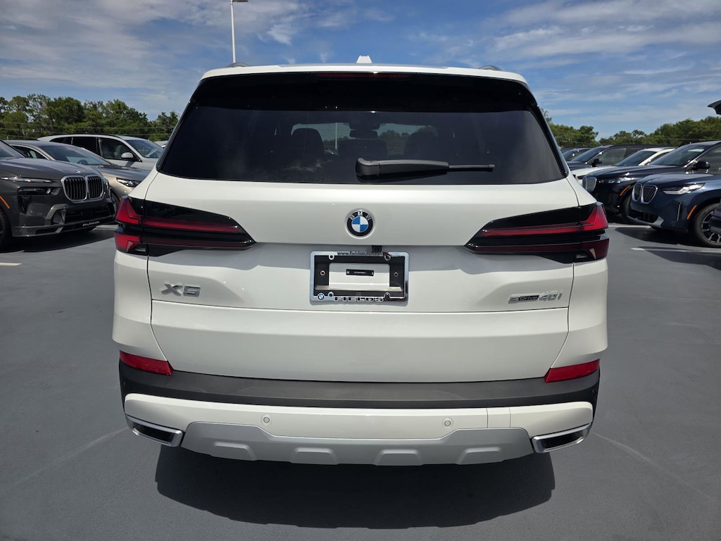 New 2026 BMW X5 sDrive40i SUV