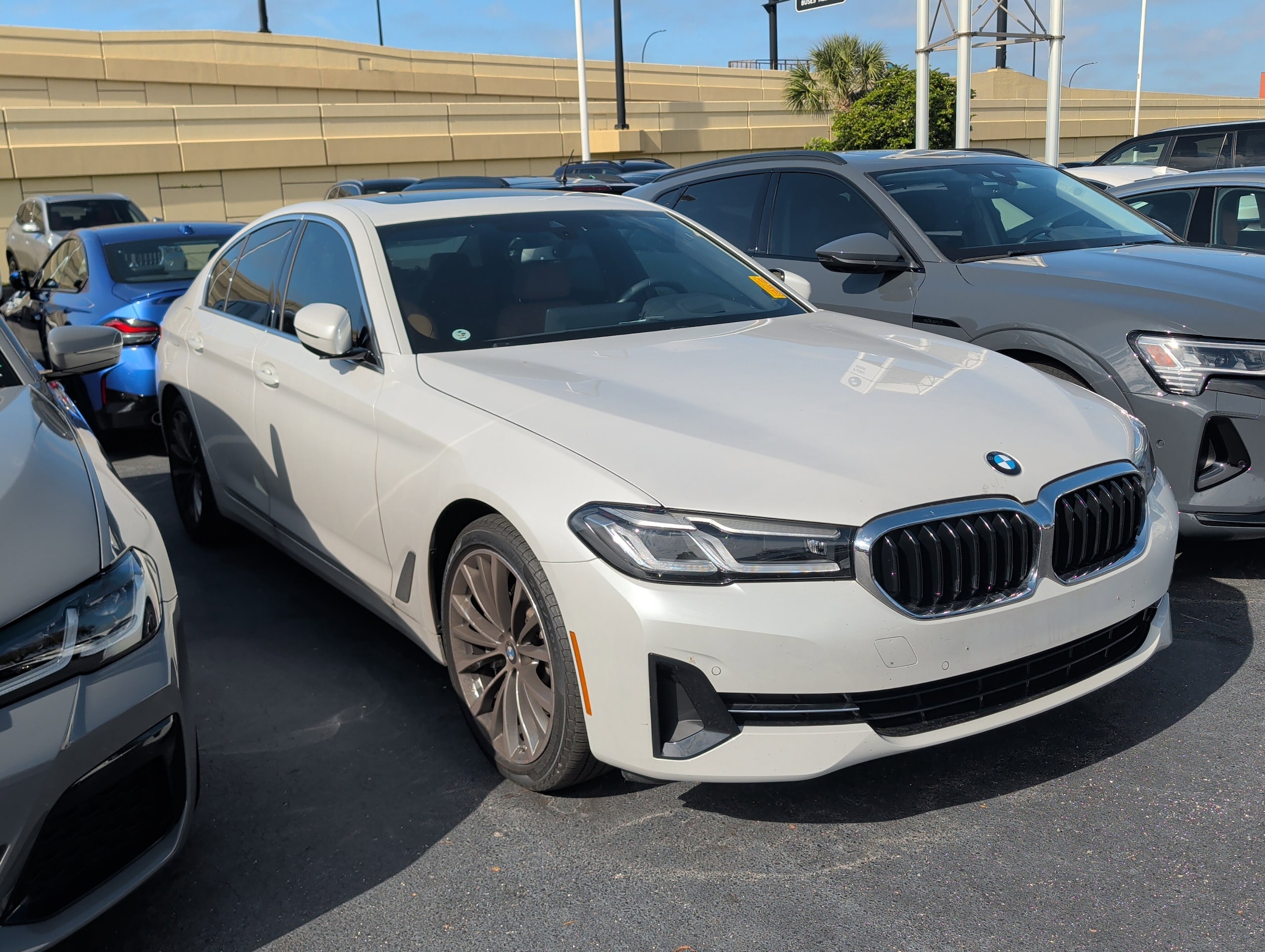 2023 BMW 5 Series 530i's photo