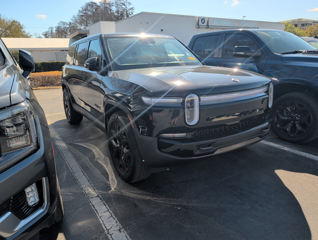 Used 2025 Rivian R1S Adventure