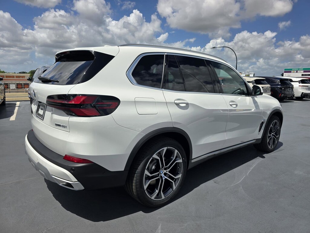 New 2026 BMW X5 sDrive40i SUV