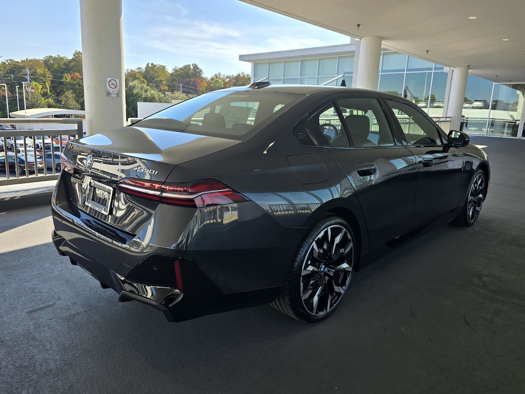 New 2026 BMW 530i Sedan