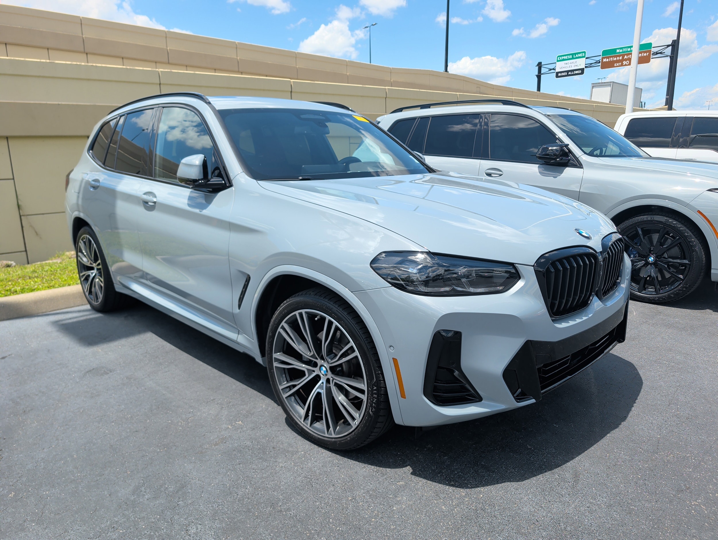 2023 BMW X3 30i