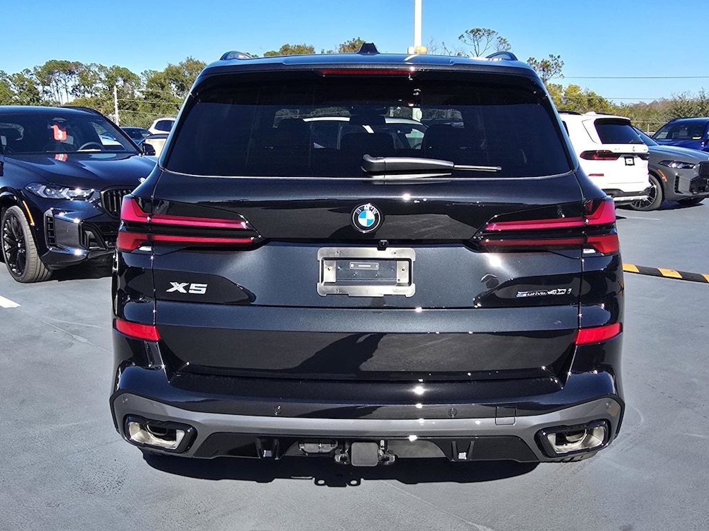New 2026 BMW X5 sDrive40i SUV