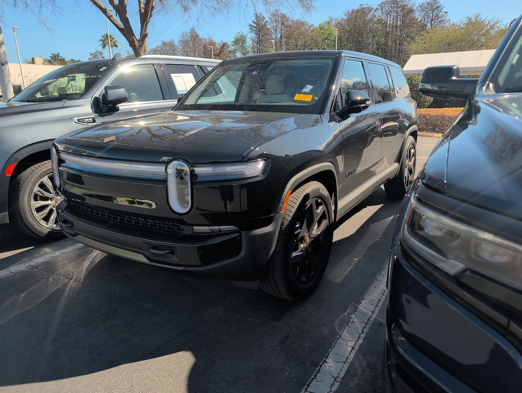 Used 2025 Rivian R1S Adventure