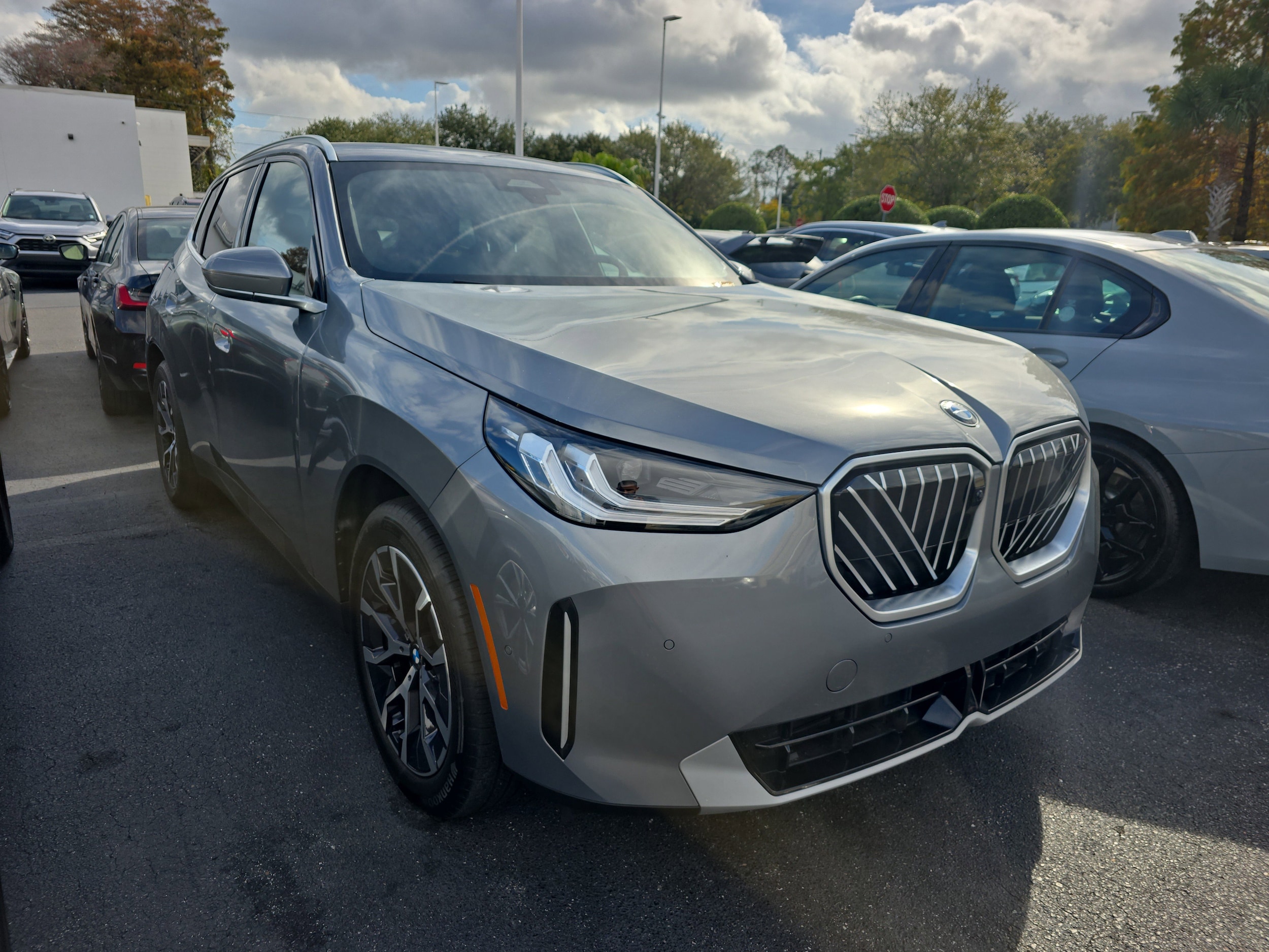 2025 BMW X3 30's photo