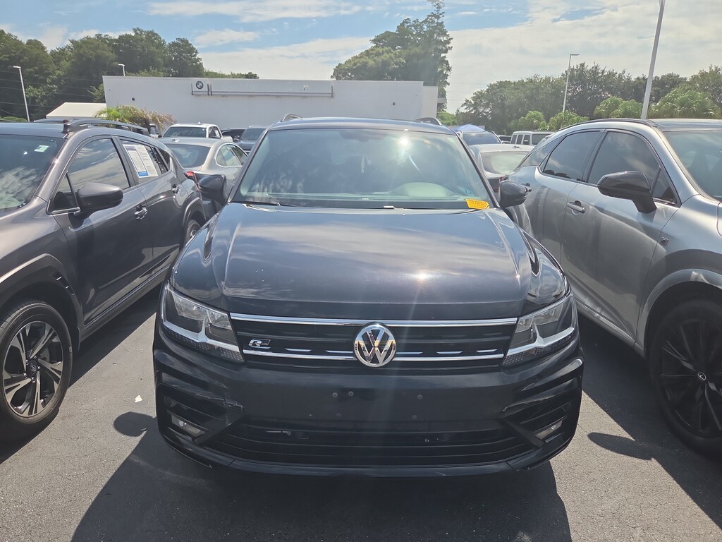 Used 2020 Volkswagen Tiguan SE R-Line Black 2.0T SE R-Line Black 4MOTION