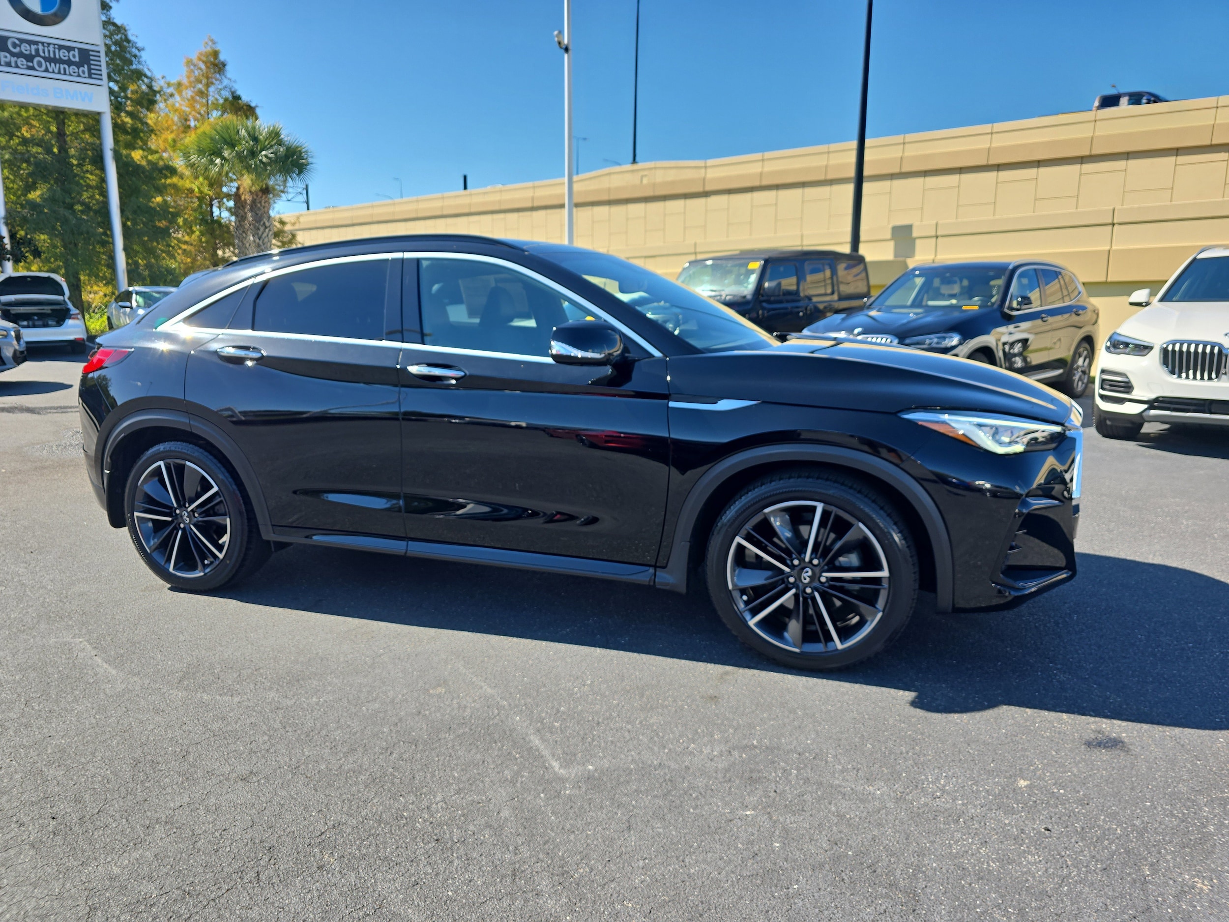 2022 INFINITI QX55 Essential's photo