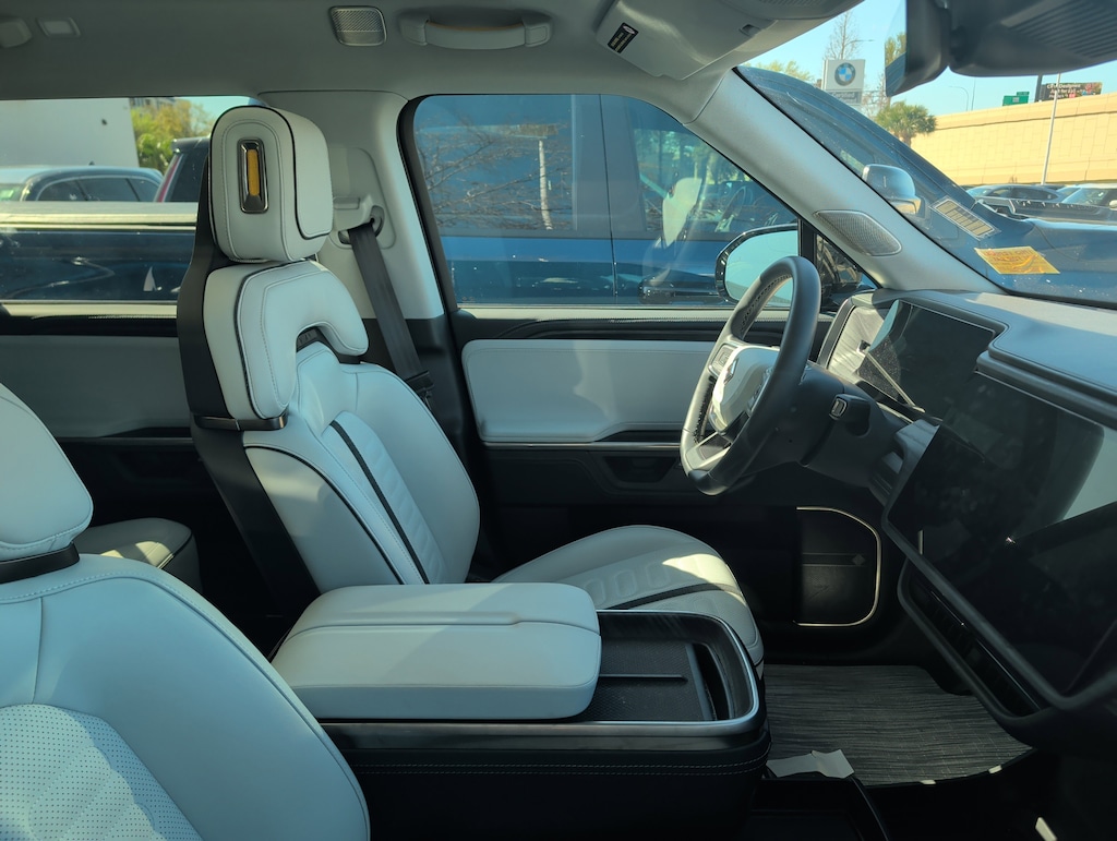 Used 2025 Rivian R1S Adventure