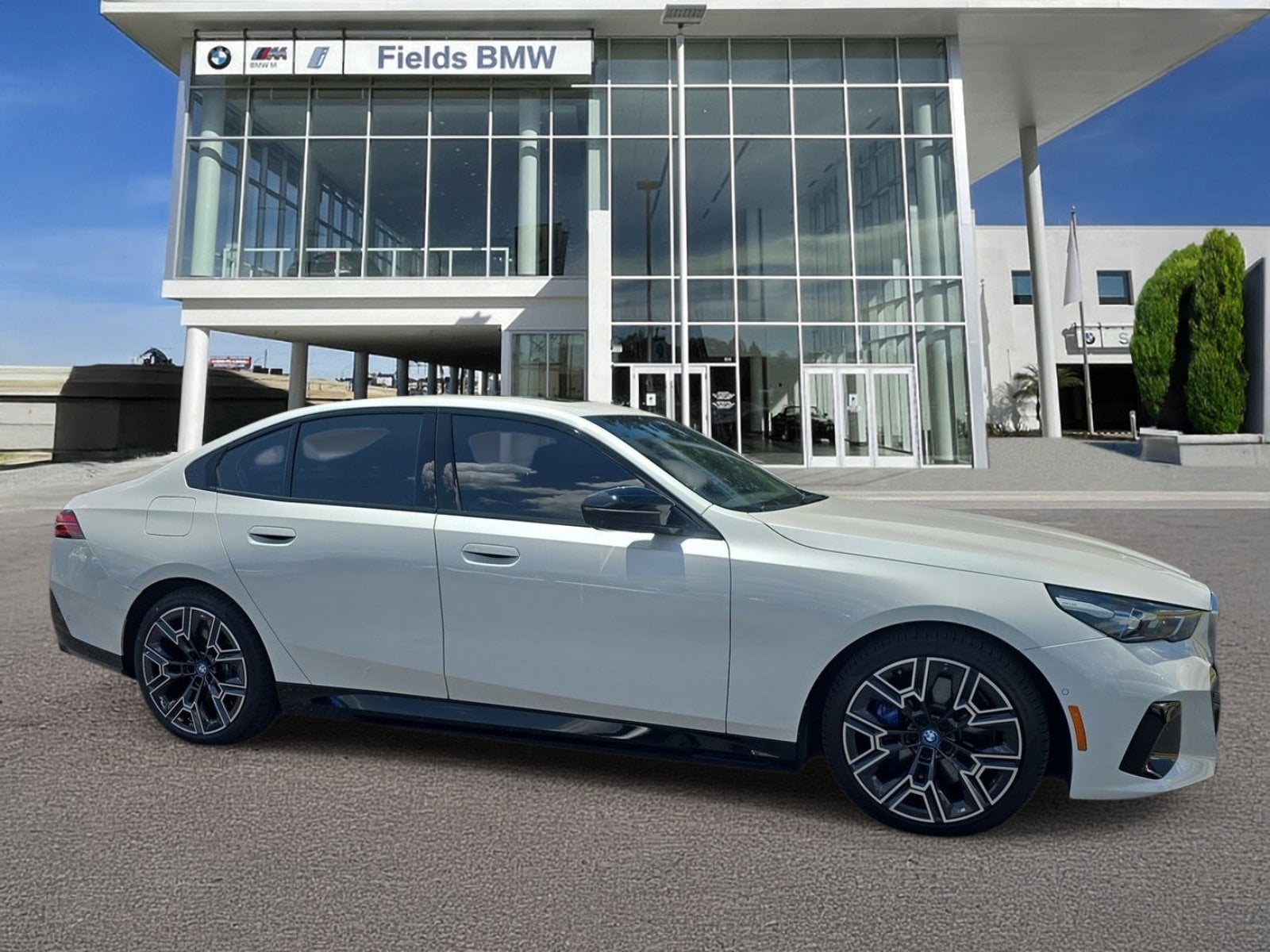 2024 BMW i5 M60 xDrive's photo