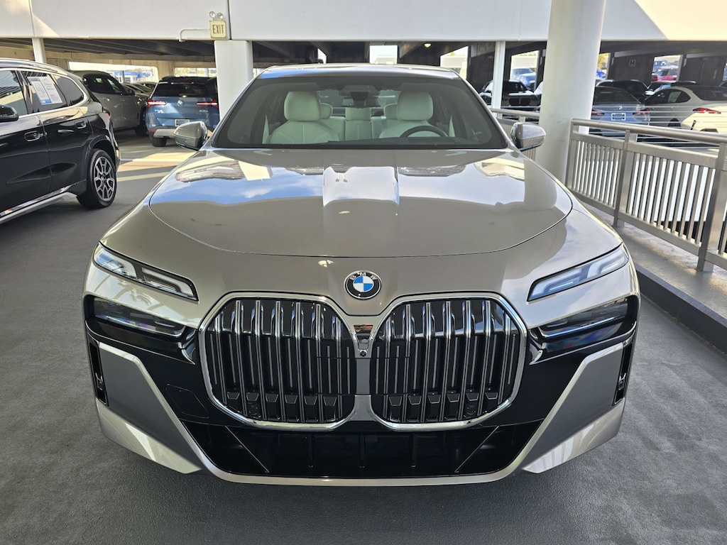 New 2025 BMW 760i xDrive Sedan