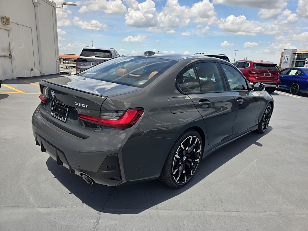 New 2026 BMW 330i Sedan