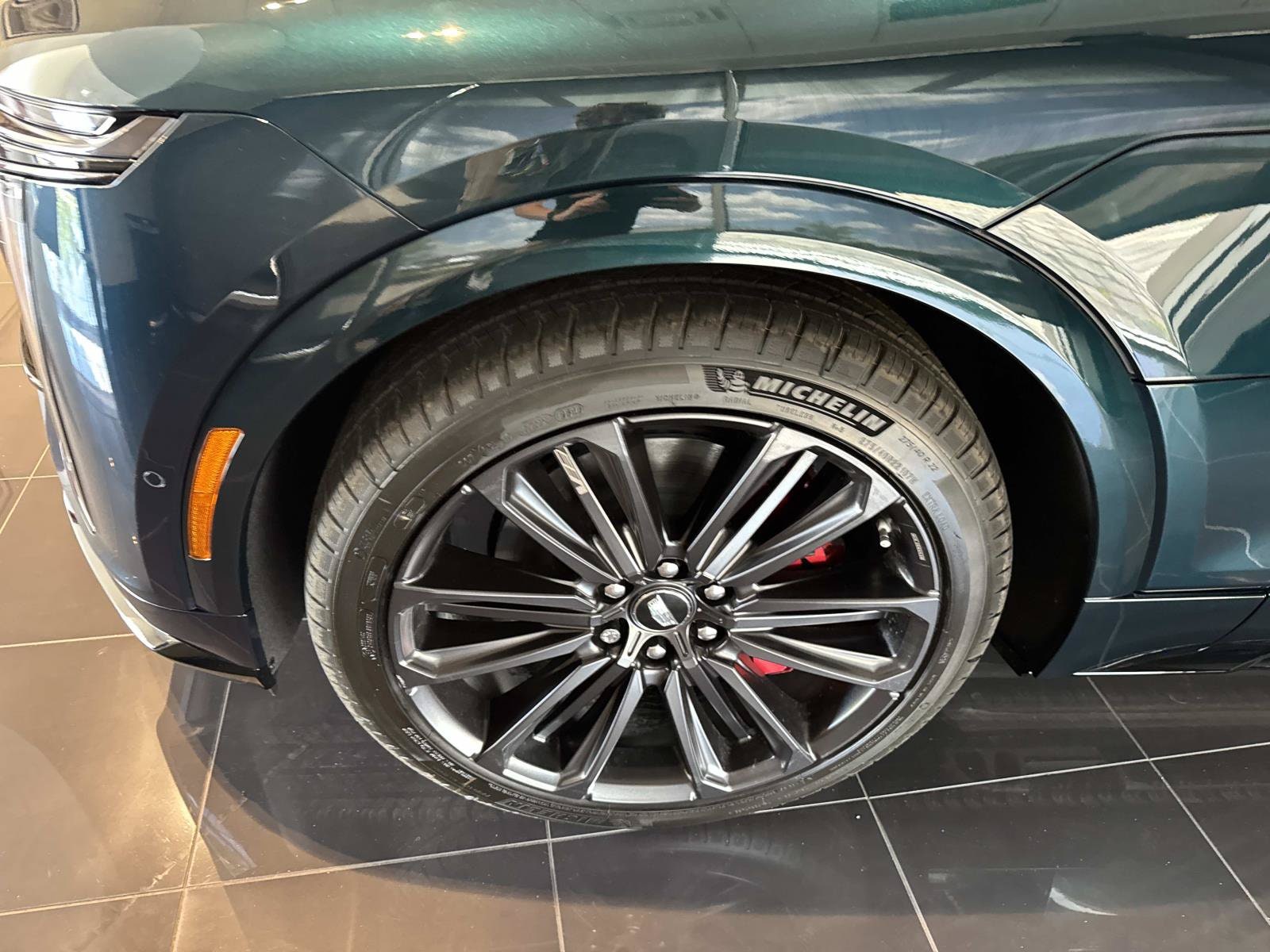 2026 Cadillac LYRIQ V Premium - Photo 8