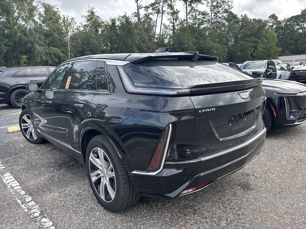Used 2024 CADILLAC LYRIQ Tech SUV