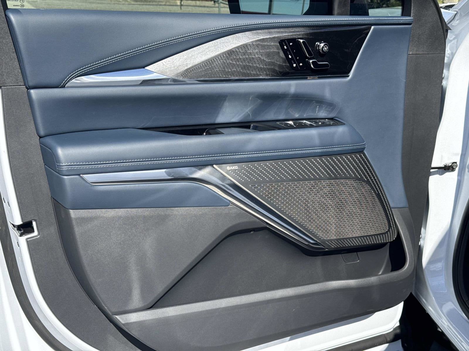 2026 Cadillac Escalade IQL Premium Luxury - Photo 20