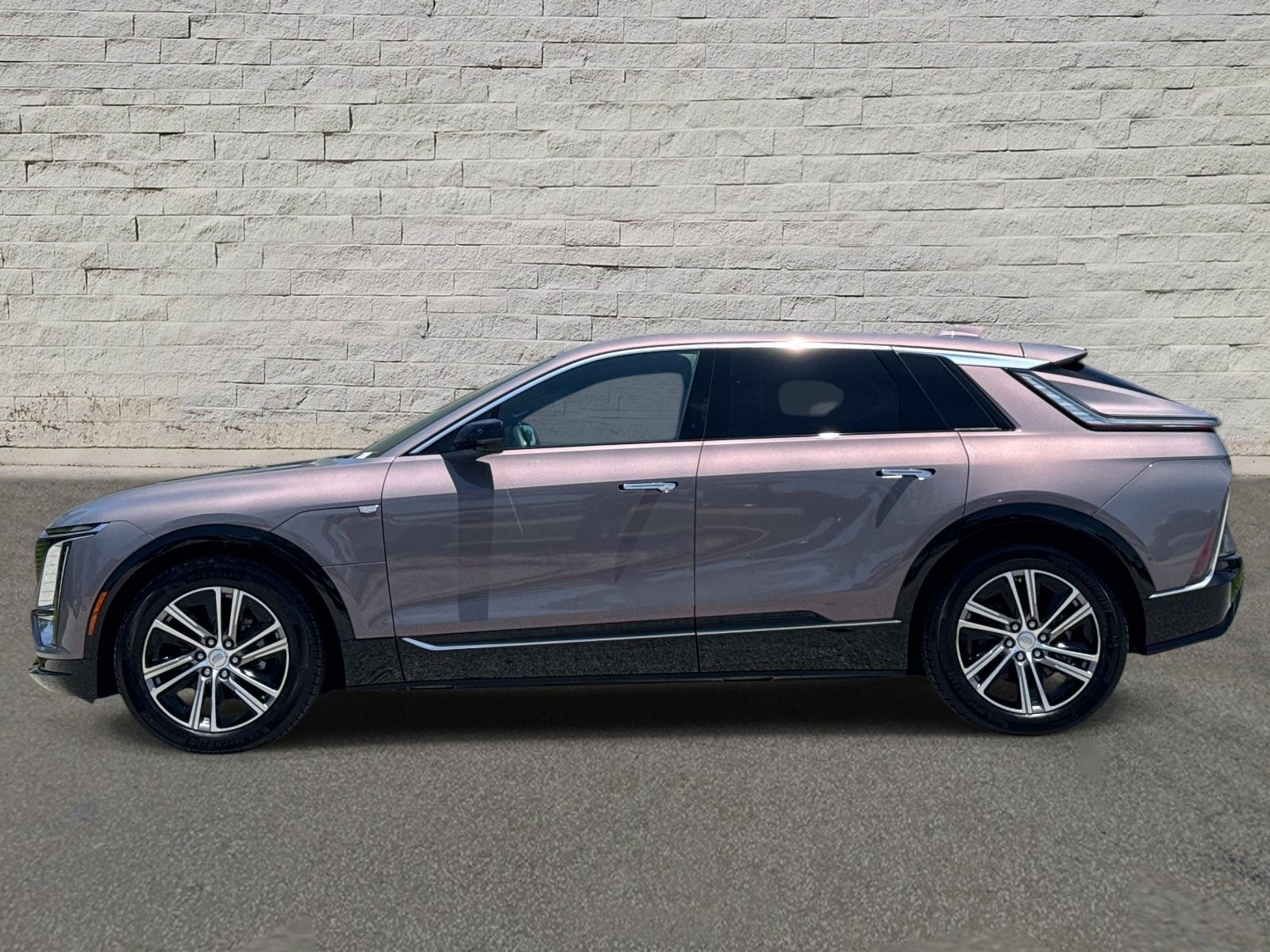 Used 2026 Cadillac LYRIQ Luxury with VIN 1GYKPNRLXTZ300346 for sale in Jacksonville, FL
