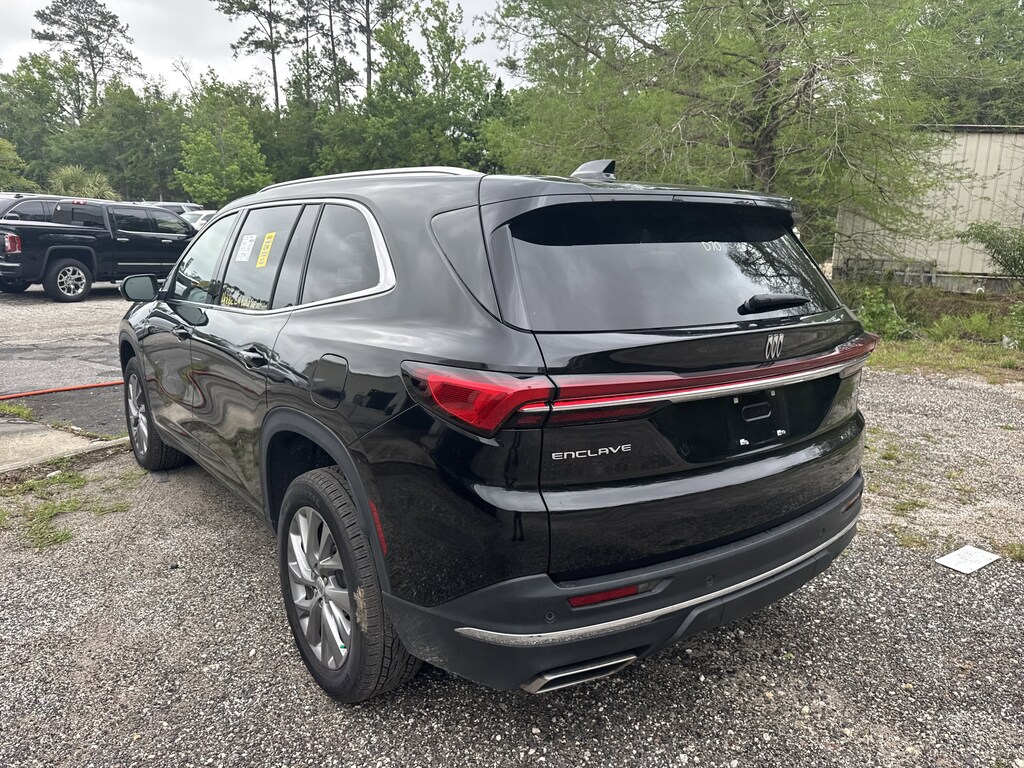 Used 2025 Buick Enclave Preferred SUV