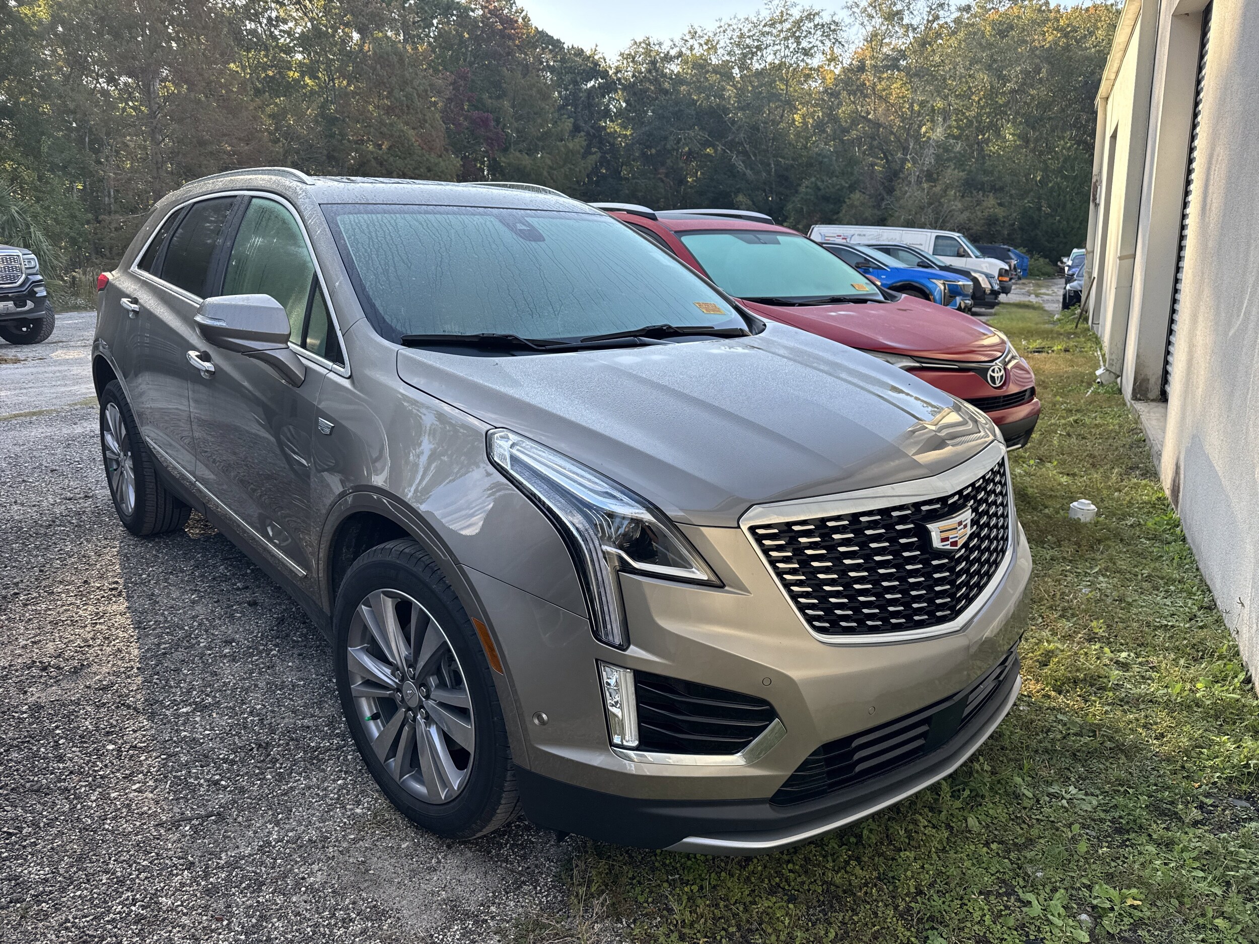 2023 Cadillac XT5 Premium Luxury photo 2