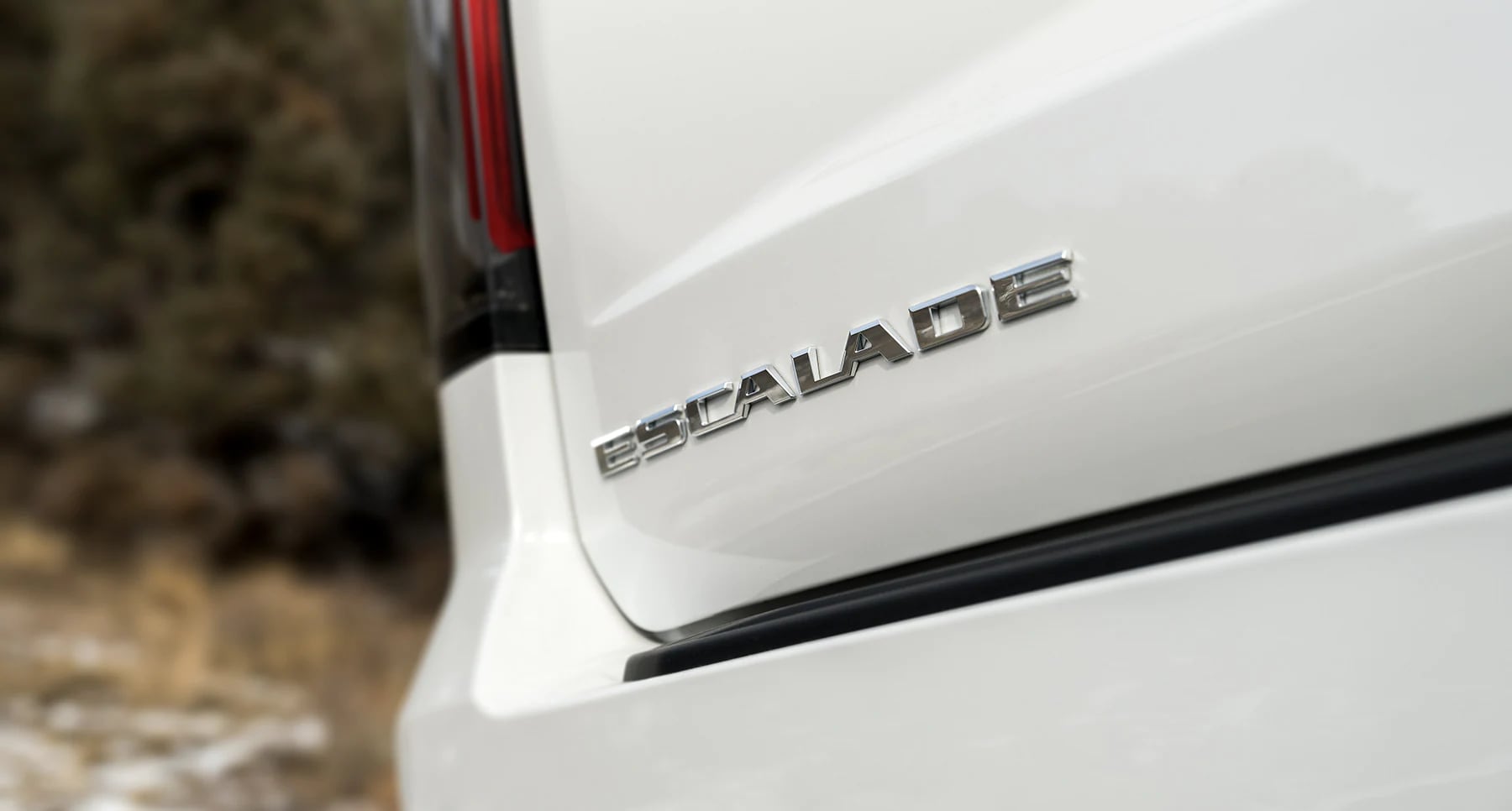 2023-cadillac-escalade-emblem.png