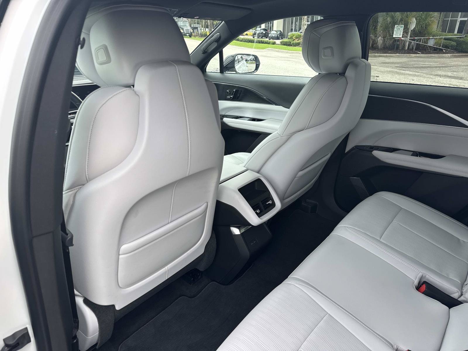 Used 2024 Cadillac LYRIQ Luxury 1 with VIN 1GYKPPRK2RZ105479 for sale in Jacksonville, FL