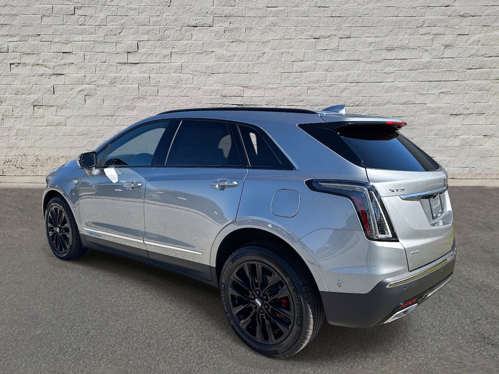 New 2025 CADILLAC XT5 Sport SUV