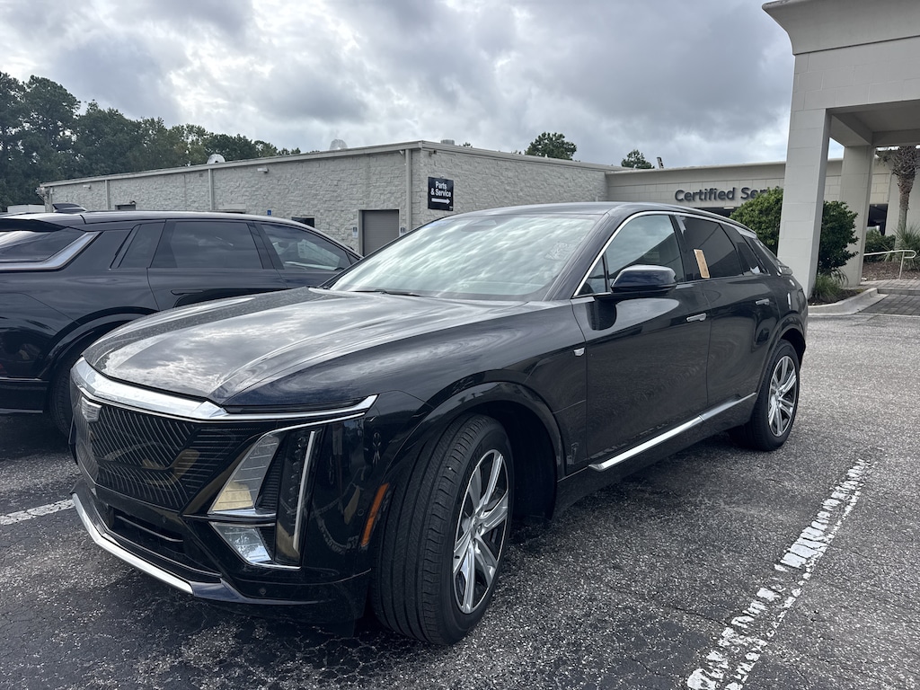 Used 2024 CADILLAC LYRIQ Tech SUV