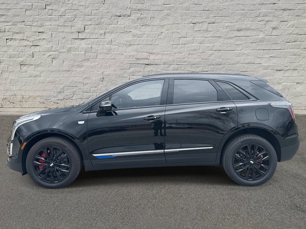 New 2025 CADILLAC XT5 Sport SUV