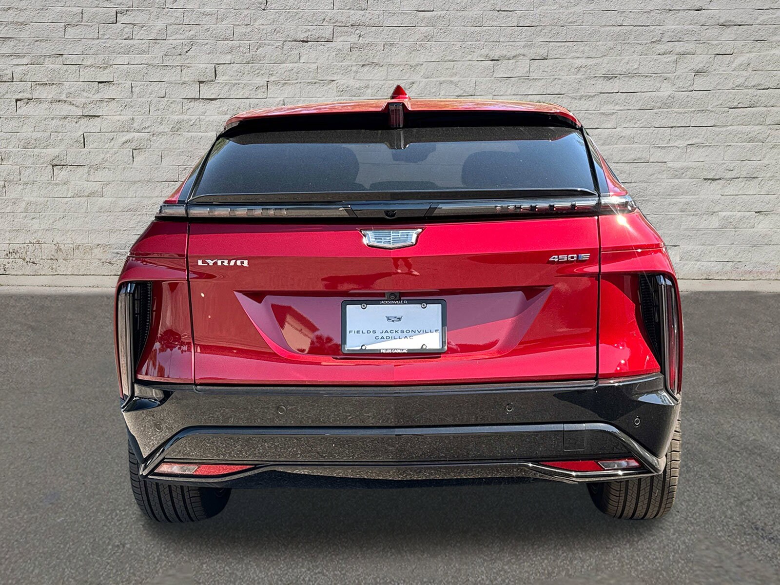 2025 Cadillac Lyriq Sport photo 3