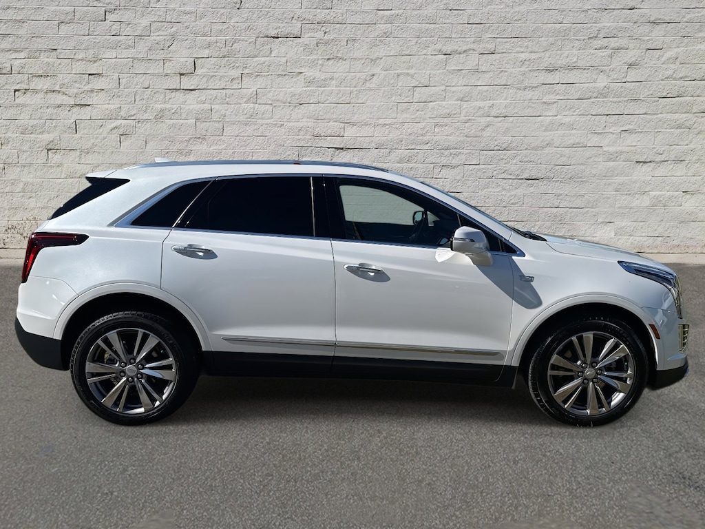 Used 2025 CADILLAC XT5 Premium Luxury SUV